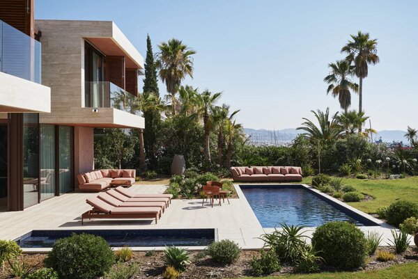 Maison 6 pièces 470 m² · à Mussidan · 470 m² · 5 000 000 €