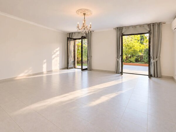 Appartement 5 pièces 105 m² · à Roquebrune-Cap-Martin · 105 m² · 680 000 €