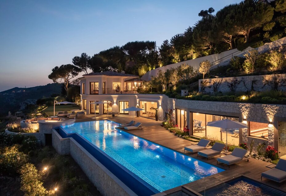 Location villa prestige 8 chambres Eze proche Monaco