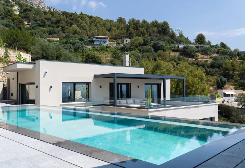 Villa contemporaine à vendre Eze vue mer piscine Monaco