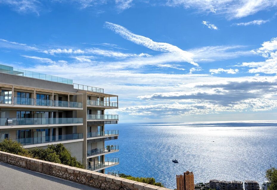Residenza di nuova costruzione – vista panoramica sul mare – piscina sul rooftop